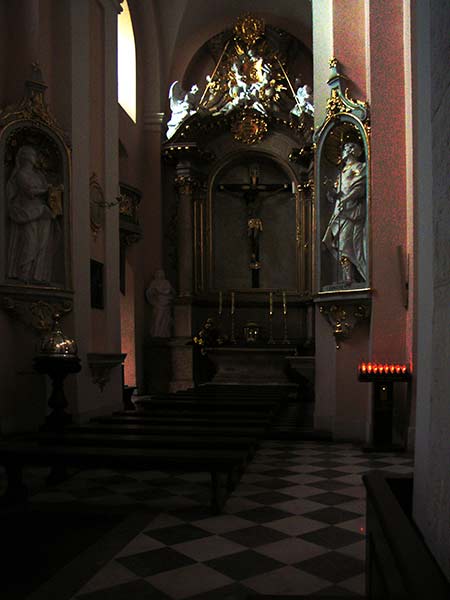 Bazylika Miechowska wnętrze