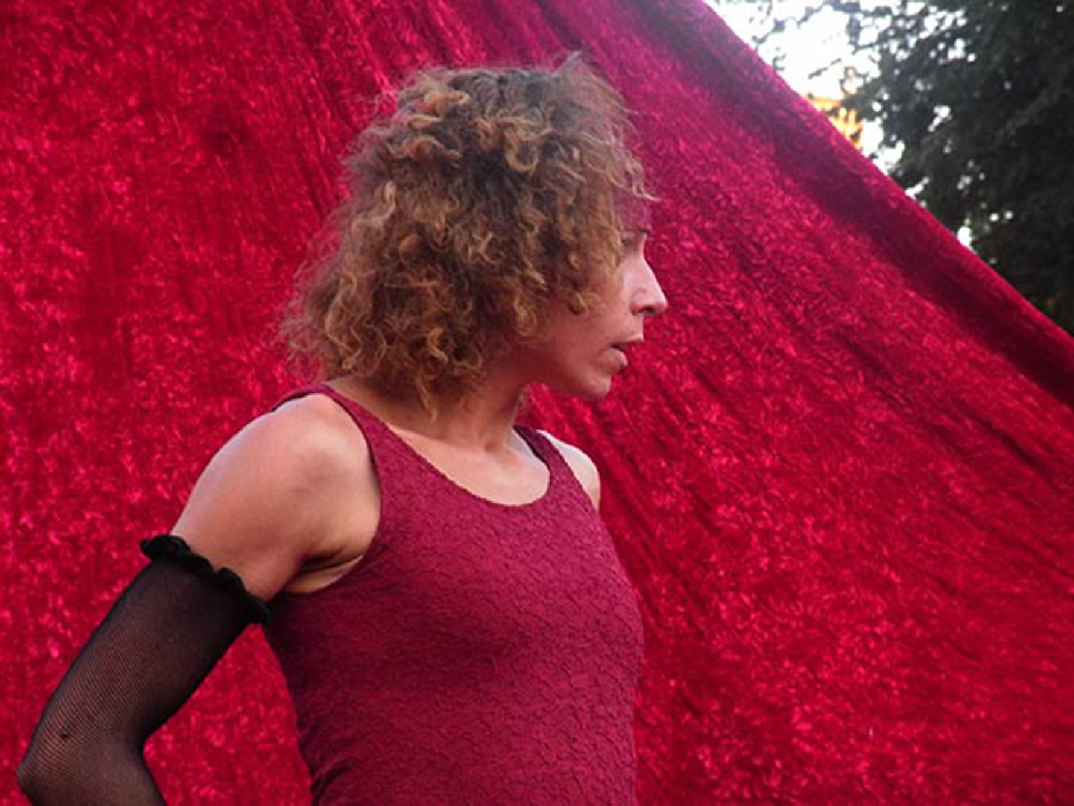 2 ręce 3 stopy (2 mains 3 pieds)