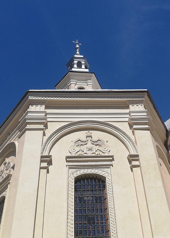 Uchanie wieża koscioła