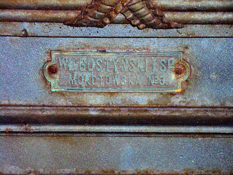 Napis na drzwiach Wł. Gościński i Sp.