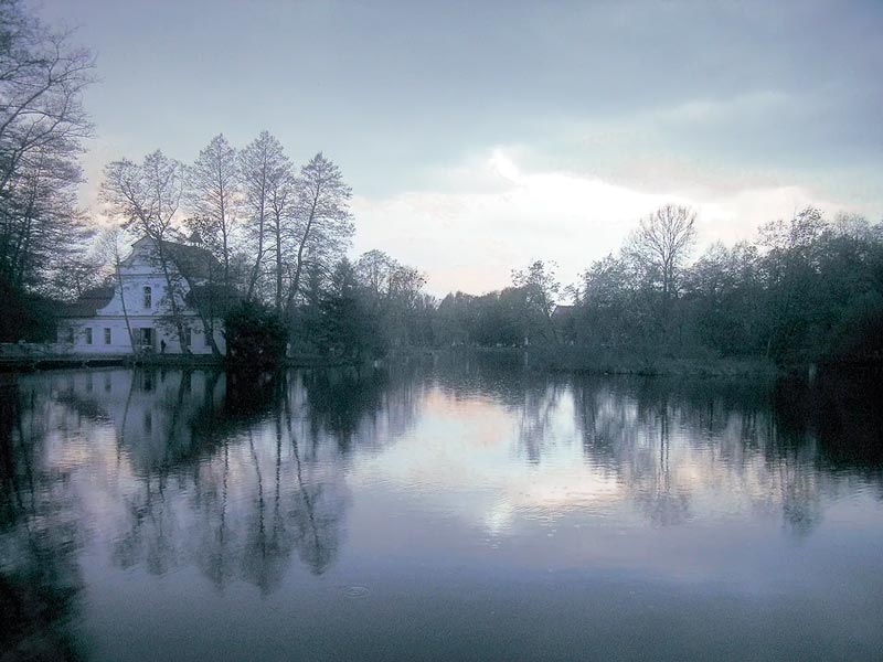 Kościół na wyspie Zwierzyniec.