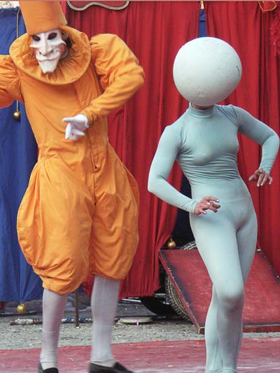 Wędrujące Lalki Pana Pazo - sztuka ulicy