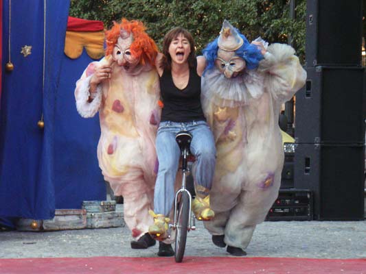 Wędrujące Lalki Pana Pazo - sztuka ulicy