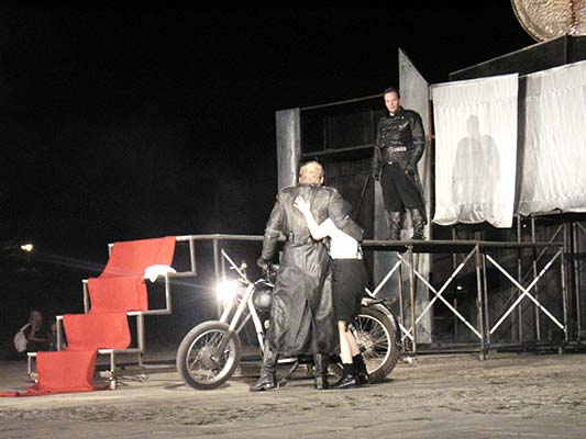 Teatr Biuro Podróży - Śztuka Ulicy