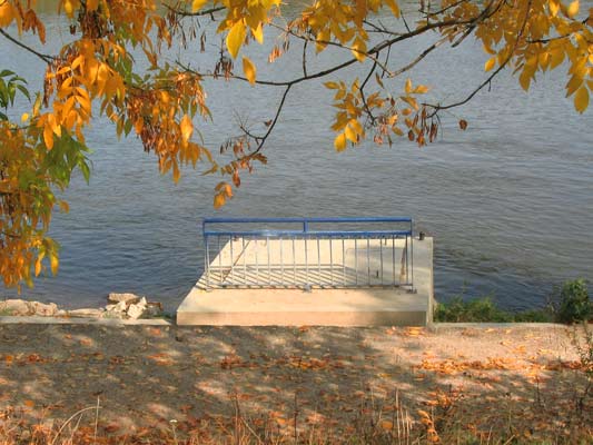 Wisła pomost nad  wodą, Spacer jesienny